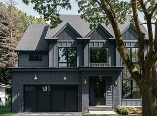 837 N Loomis St, Naperville, IL