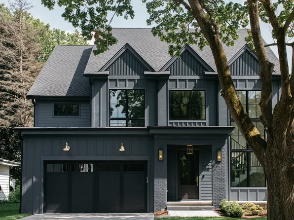 837 N Loomis St, Naperville, IL 60563