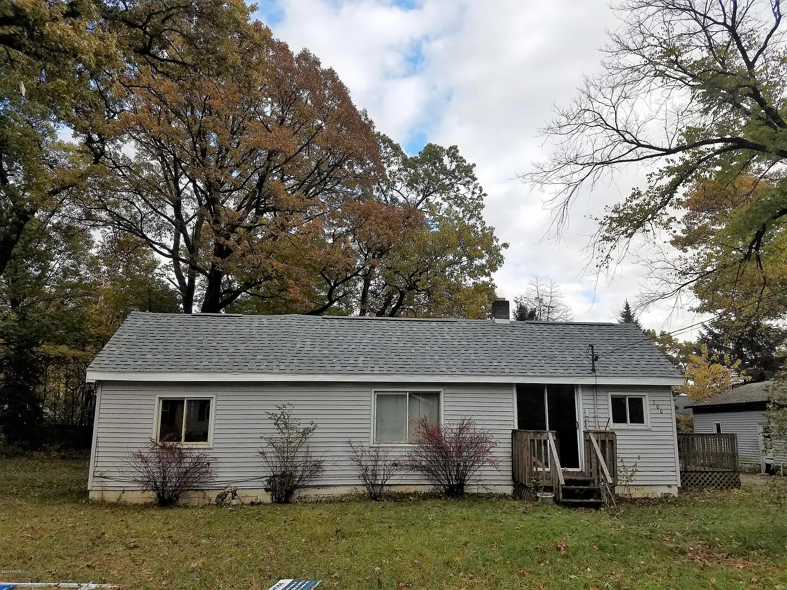 500 Hazel Ct photo 1