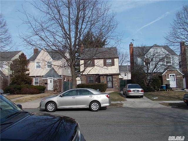 1st image of 86-25 249th