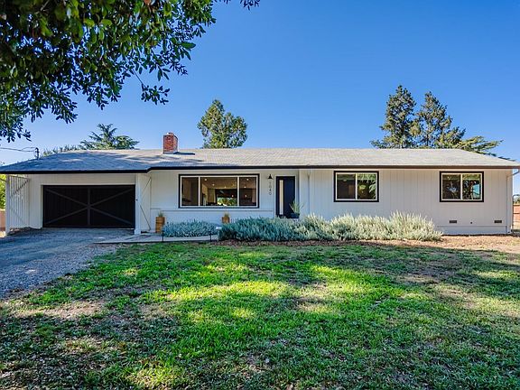 3rd image of 1040 Petra Drive