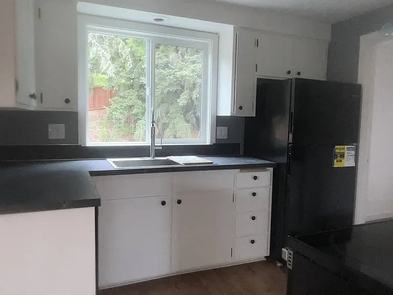 1910 Ridgeway Dr #1920 — Photo 2