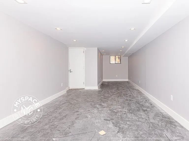 456 Madison St #1R — Photo 8