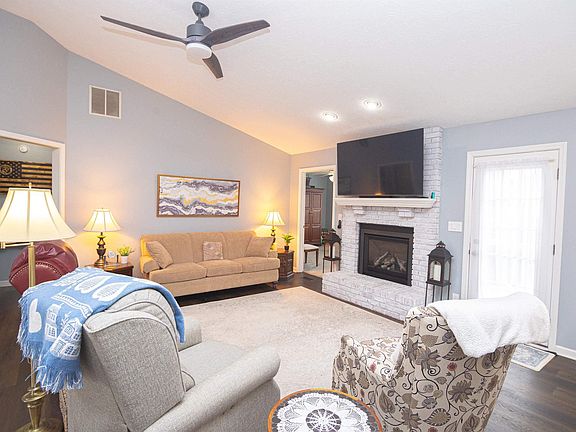 5th image of 5119 Chimneylake Dr