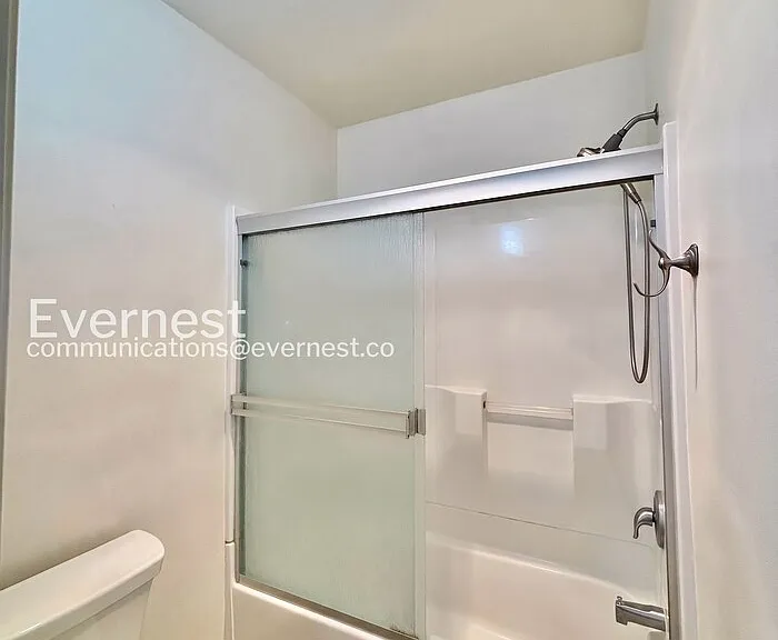 2344 Hosp Way — Photo 9