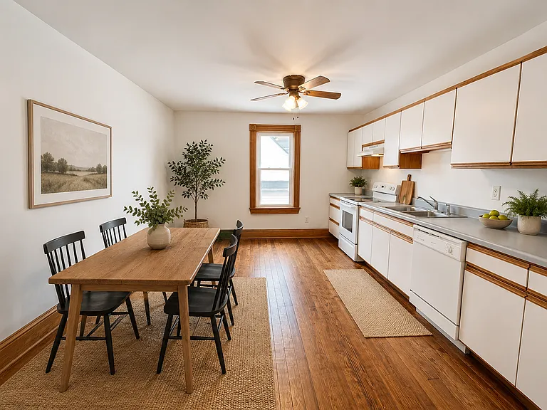 248 Brown St #3 — Photo 1