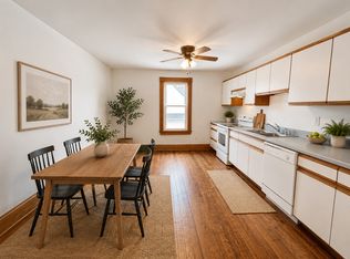 248 Brown St FLOOR 3, Waltham, MA 02453