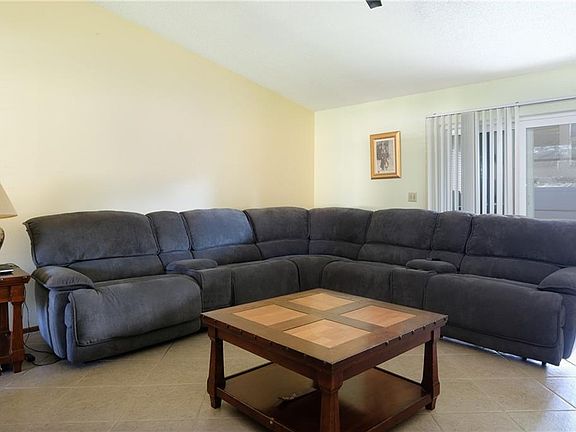 5th image of 2496 McGuffy Cir