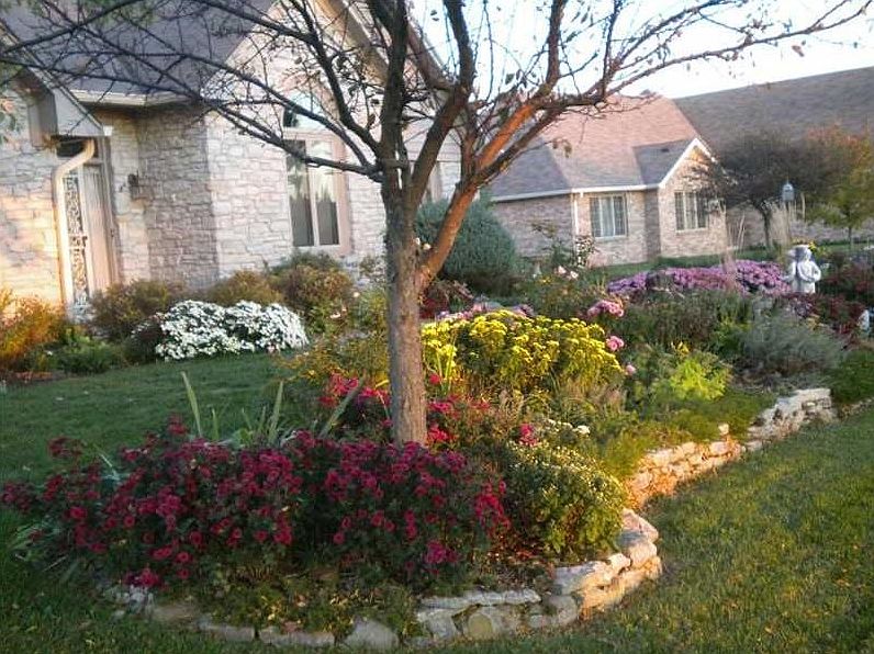 2nd image of 2421 Golfside Dr