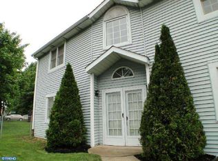 10954 Knights Rd, Philadelphia, PA 19154