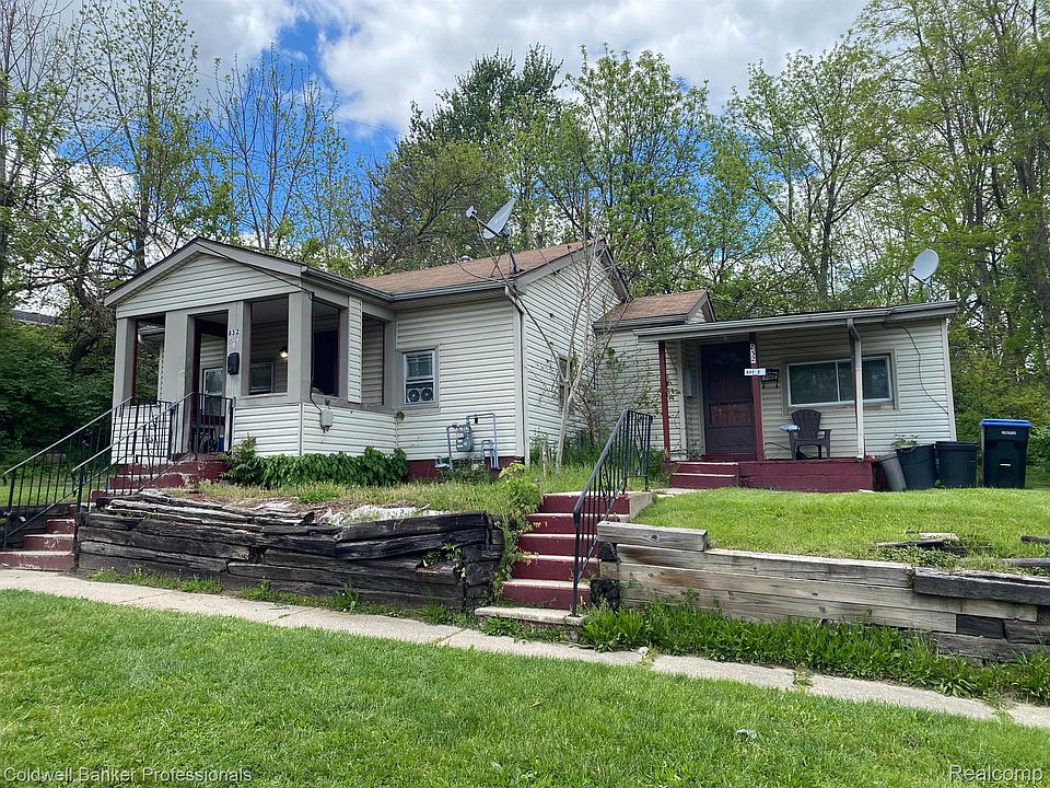 1st image of 832 Franklin St