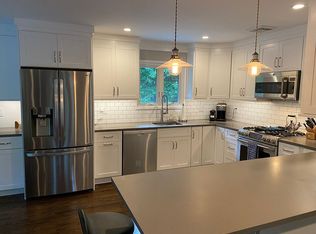 94 Ridge Rd W, Sag Harbor, NY 11963