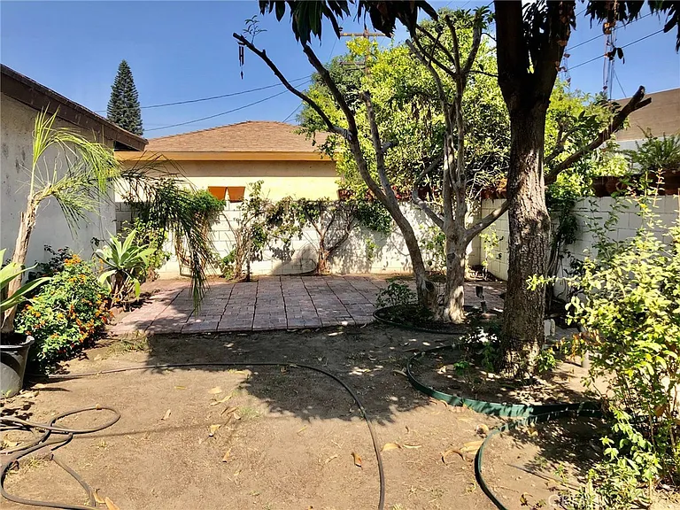 2312 Connor Ave — Photo 10
