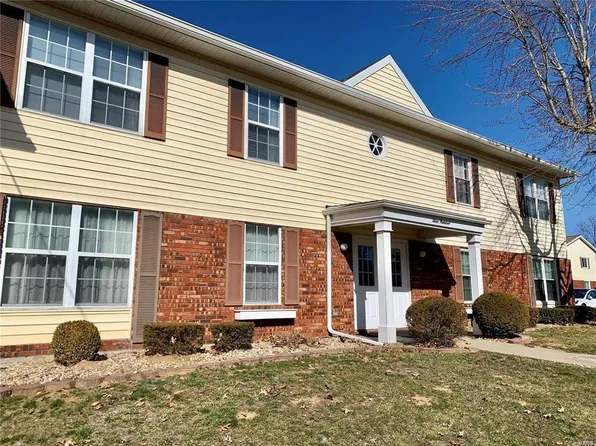 307 Huckleberry Heights Dr, Hannibal, MO 63401