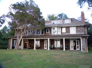 127 Briarcliff Rd, Shoreham, NY 11786