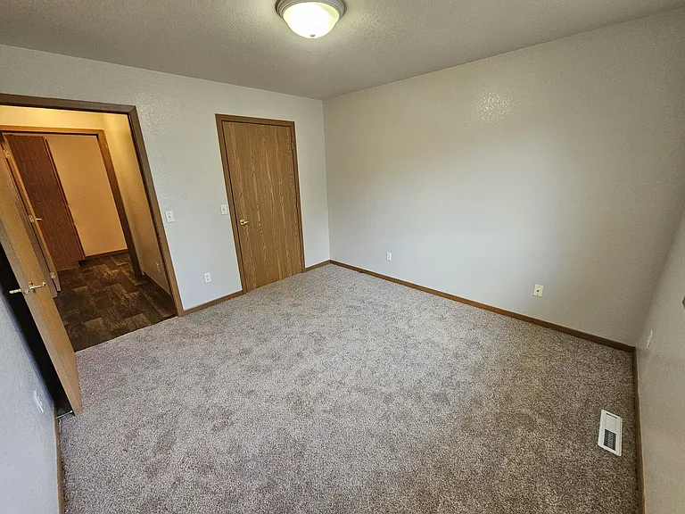 340 N Main Avenue — Photo 17