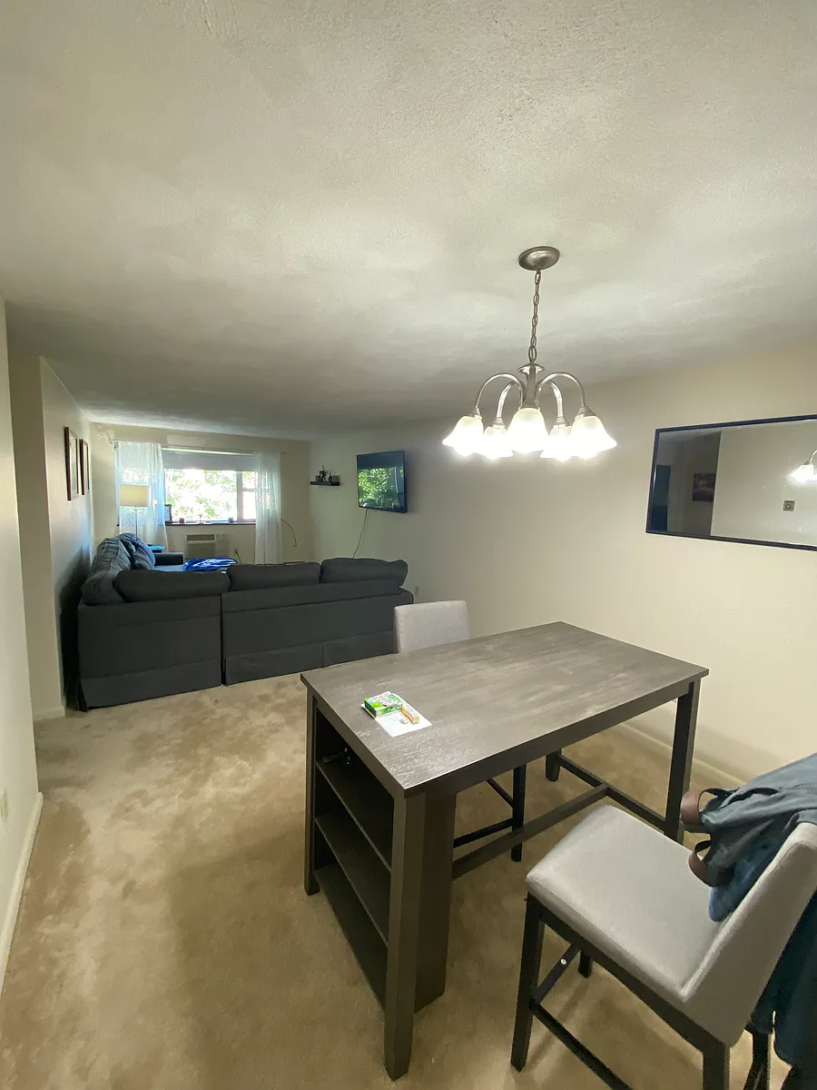 Building Photo - 373 Lexington St #2