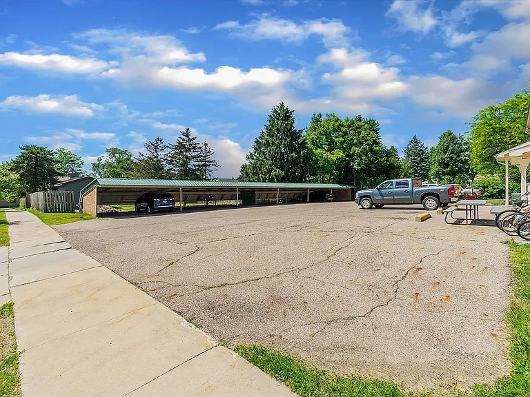 515 & 516 Maple St — Photo 18