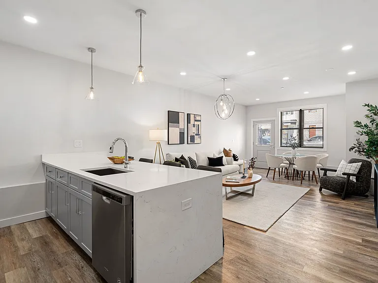 181 Bennington St #1 — Photo 12