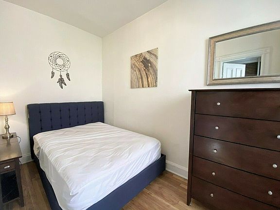 4th image of 336 E 55th St APT 2A