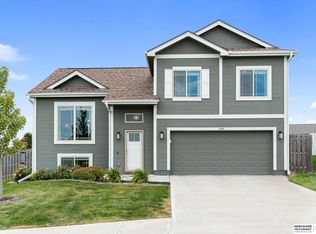 7909 N 147th Ave, Bennington, NE 68007