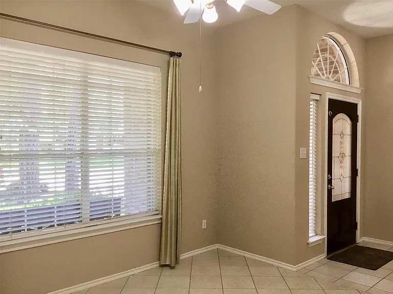 14 Heron Hollow Ct — Photo 9
