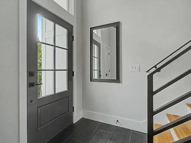 163 Park St — Photo 7