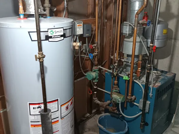 9811 Seaview Avenue image 22 of 28