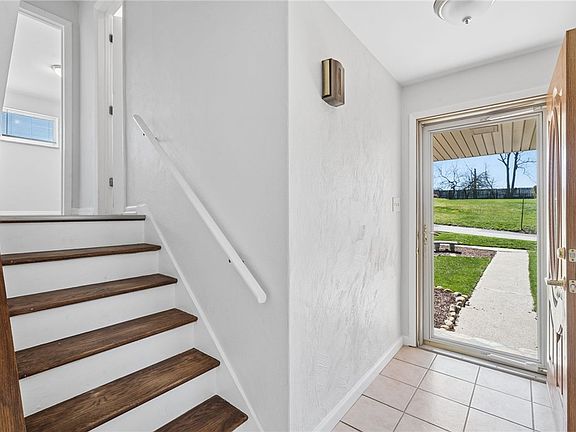 4th image of 1217 Monongahela Blvd