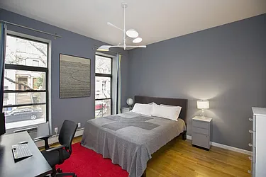 Rented by Space Marketing Shop