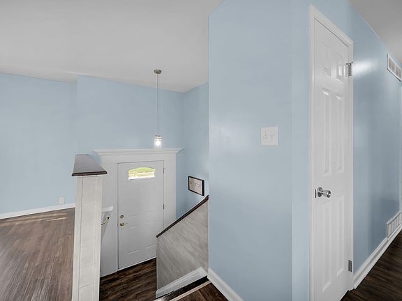5th image of 710 Union Ave
