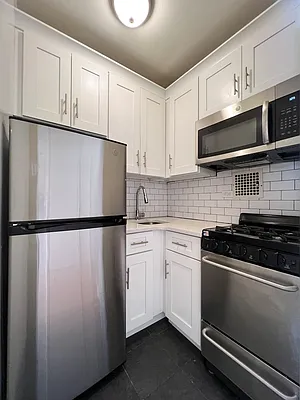 Rented by Compass | media 5