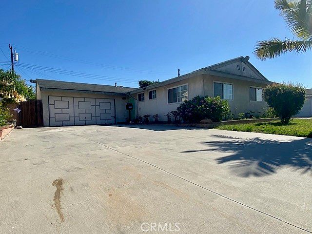 1st image of 5662 Cathy Ln