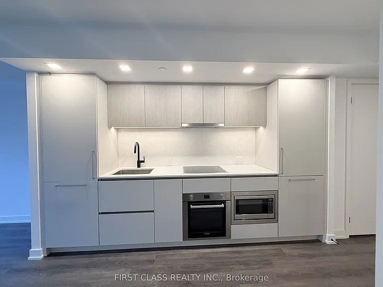 609 Sherbourne St #911 — Photo 3