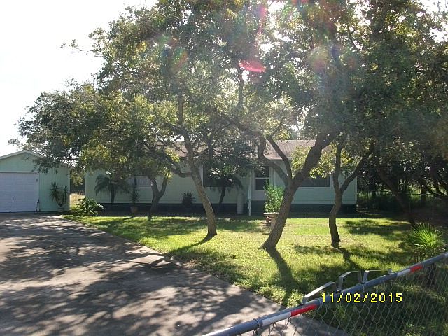 1st image of 39 Saint Charles Loop E