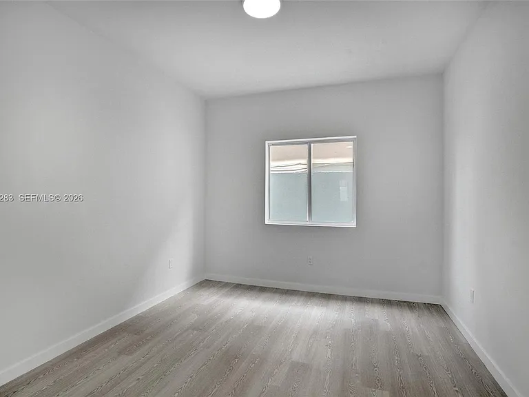 1567 NW 1st St #3 — Photo 12