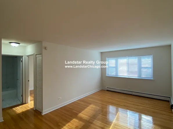 6830 N Sheridan Rd, Chicago, IL
