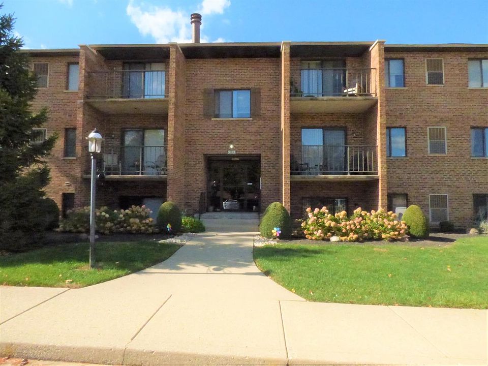 1st image of 5423 Bluesky Dr Unit 4