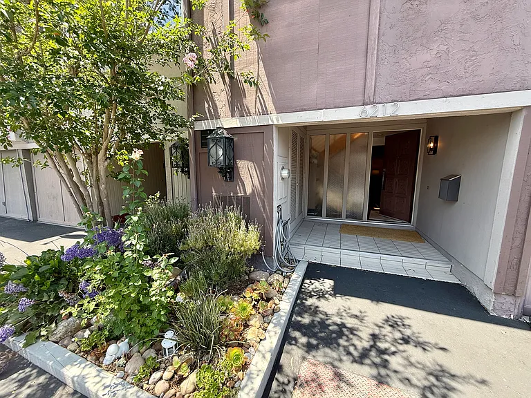 6212 Caminito Andreta — Photo 4
