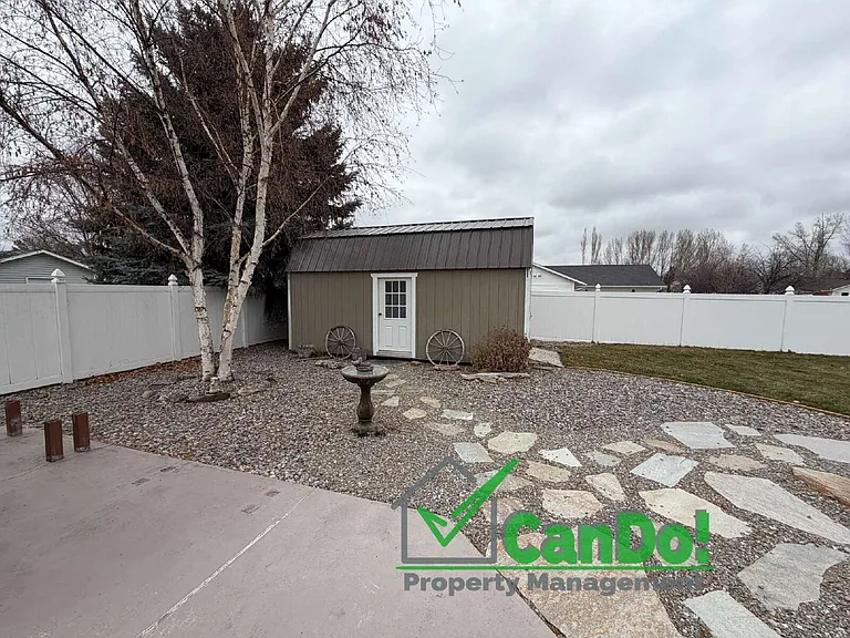 2828 Linda St — Photo 25