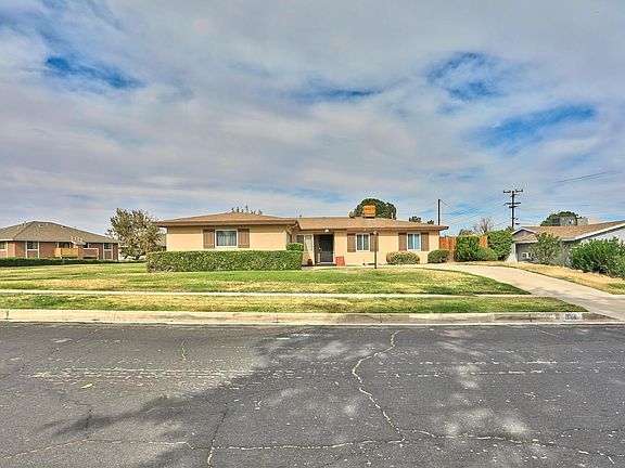 2nd image of 16114 Colina St