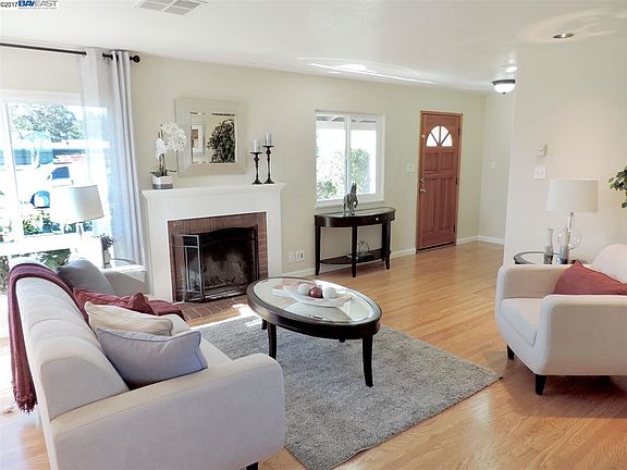 3rd image of 5103 Vannoy Ave