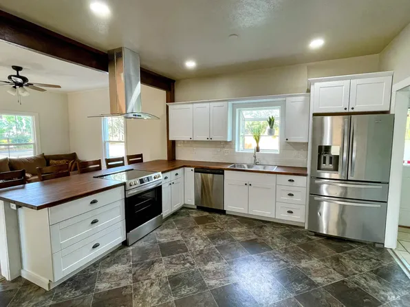 9601 W Irving St, Boise, ID 83704