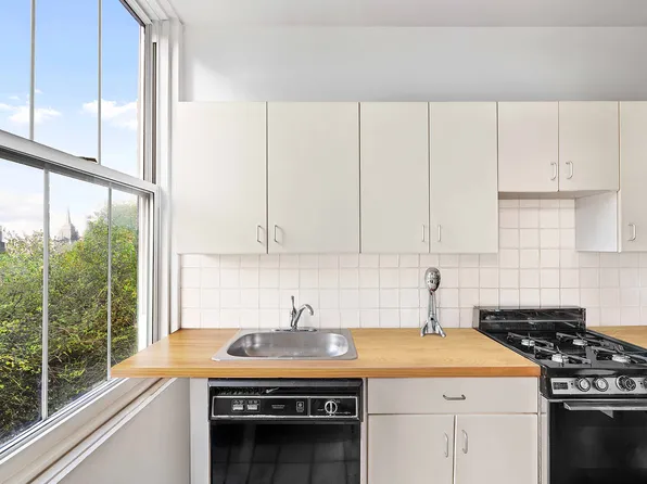 143 Avenue B image 5 of 6