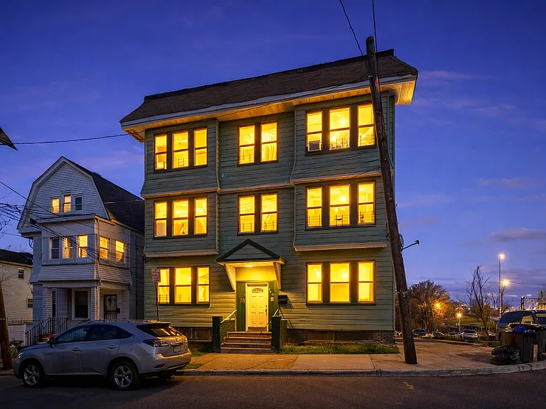 440 Jelliff Ave #1-L — Photo 1
