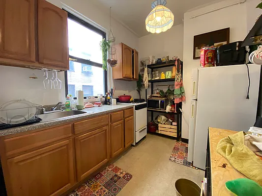 Rented by Oxford Property Group | media 9