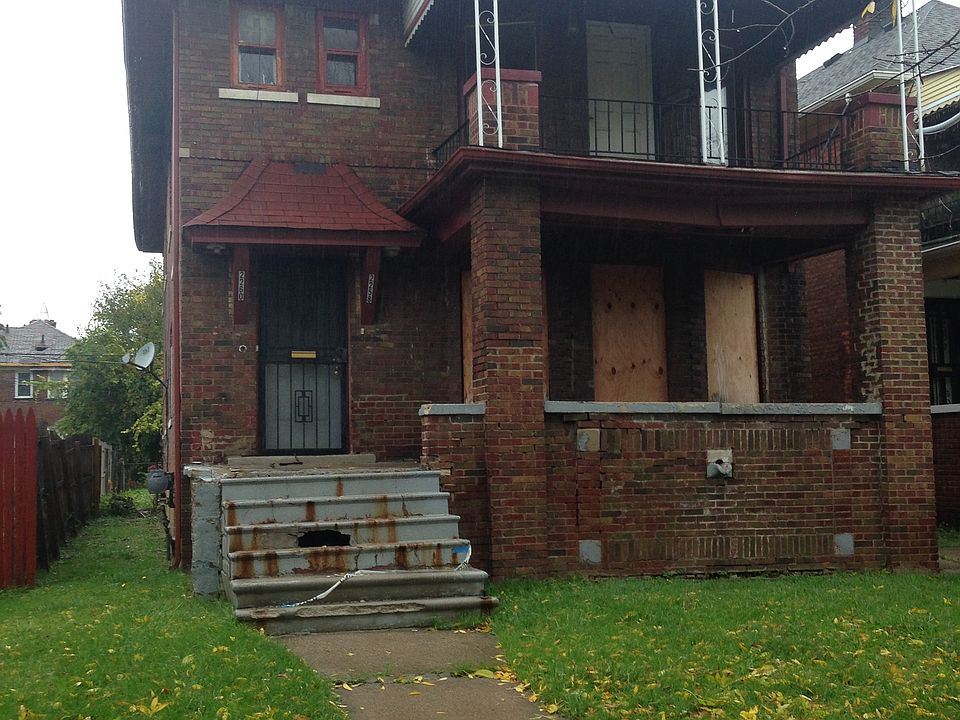 2nd image of 2258 W Euclid St