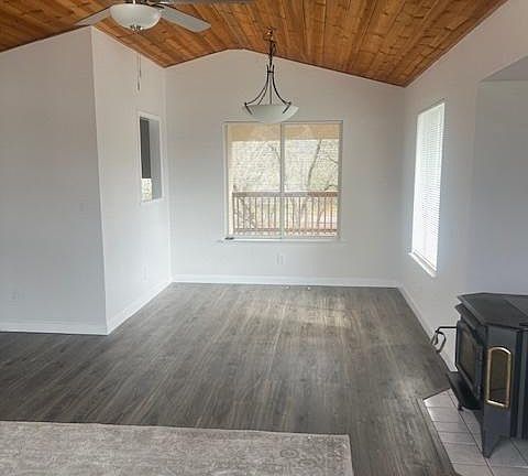 3rd image of 2783 Hawks Landing Ct