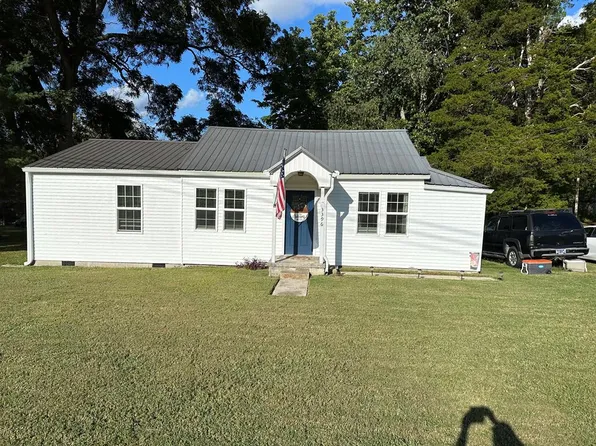 3396 Tightfit Rd, Baxter, TN 38544