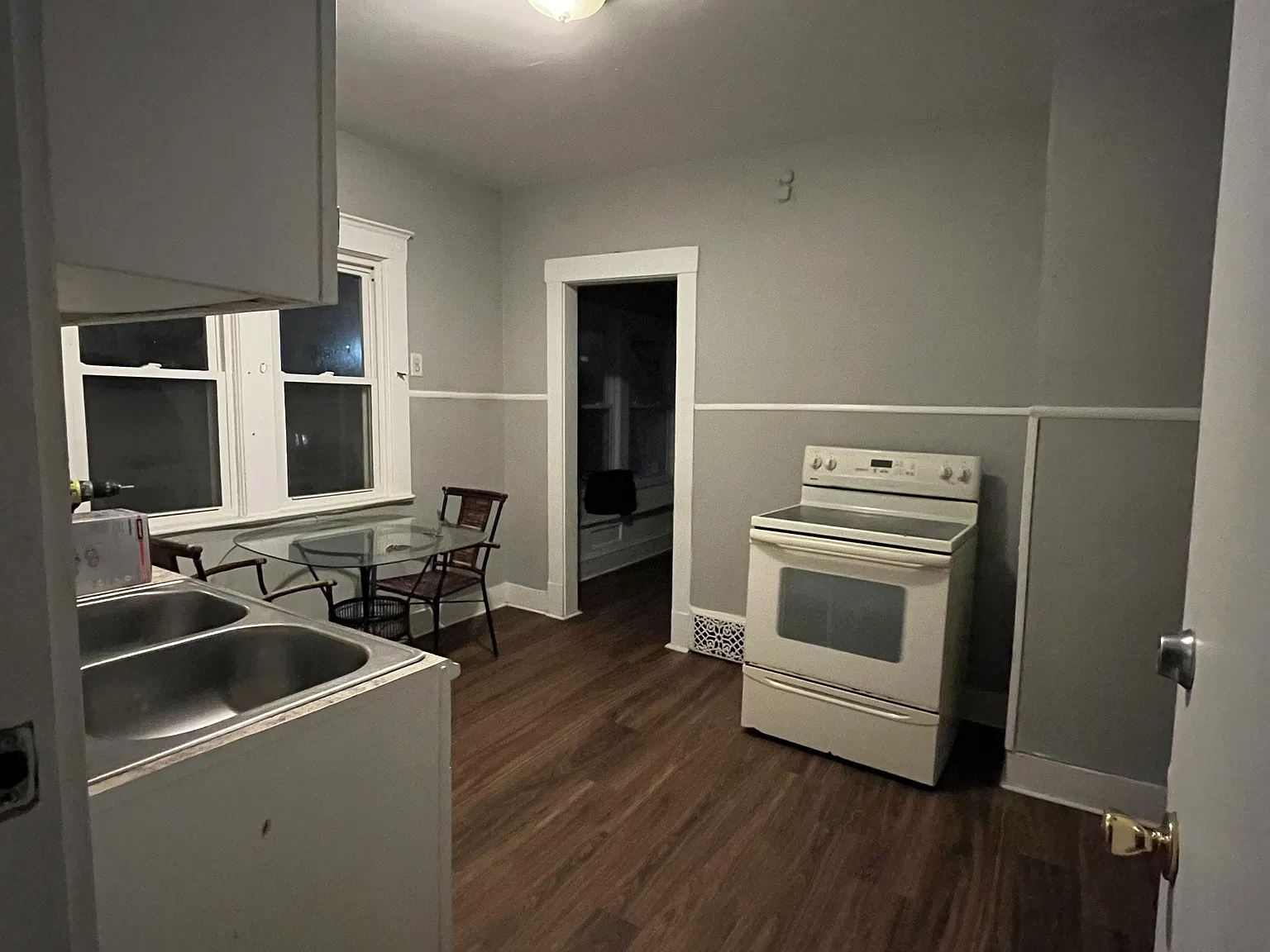 2 bed, $850 — Photo 2